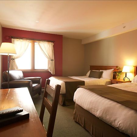 Howe Sound Inn & Brewing Company Squamish Extérieur photo